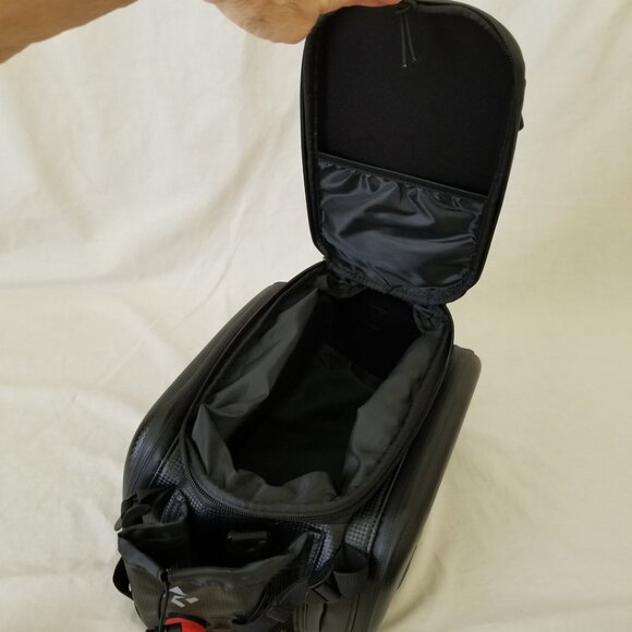 NWT! Revere Waterproof Rigid-Shell Bike Bag w/Side Panniers and Shoulder Strap - Picture 14 of 16